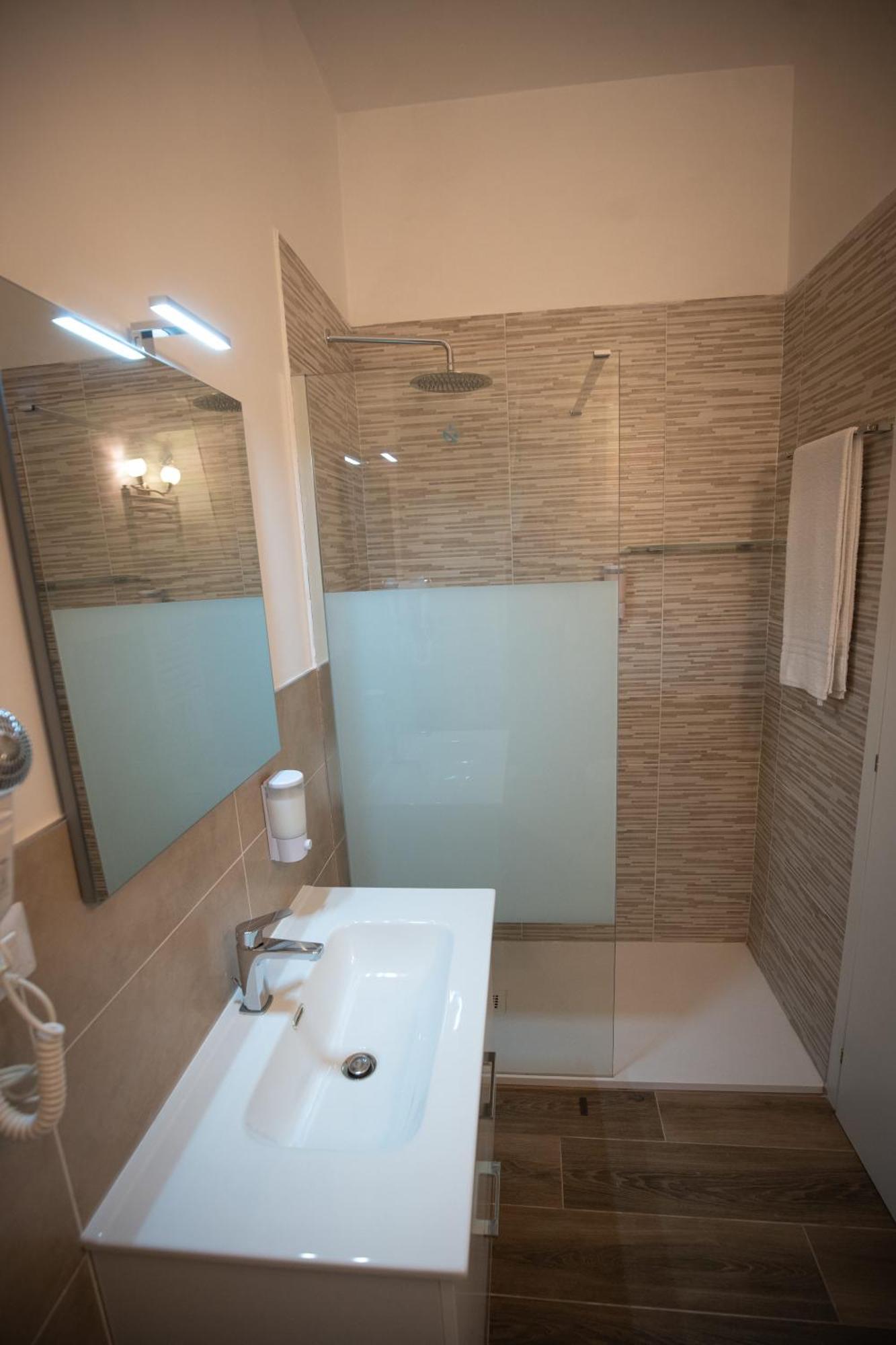 Romecoming Ostiense Guest House ภายนอก รูปภาพ